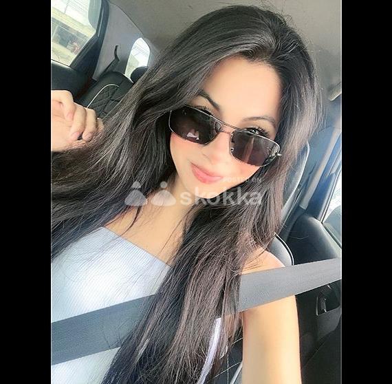 Nueva en la ciudad — Belleza Natural, Compañía Real 🌹