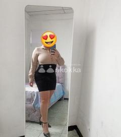 Maestra docente educada profesional mujer madura manaba 38 años.